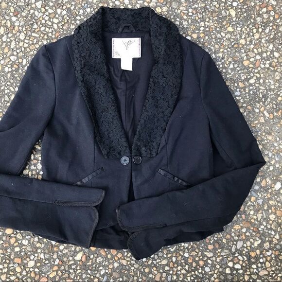 Free People black cotton knit stretch lace collar cropped tuxedo jacket size S - Picture 5 of 6